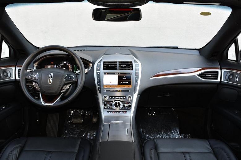 林肯mkz优惠6万元,一降再降到白菜价也难卖