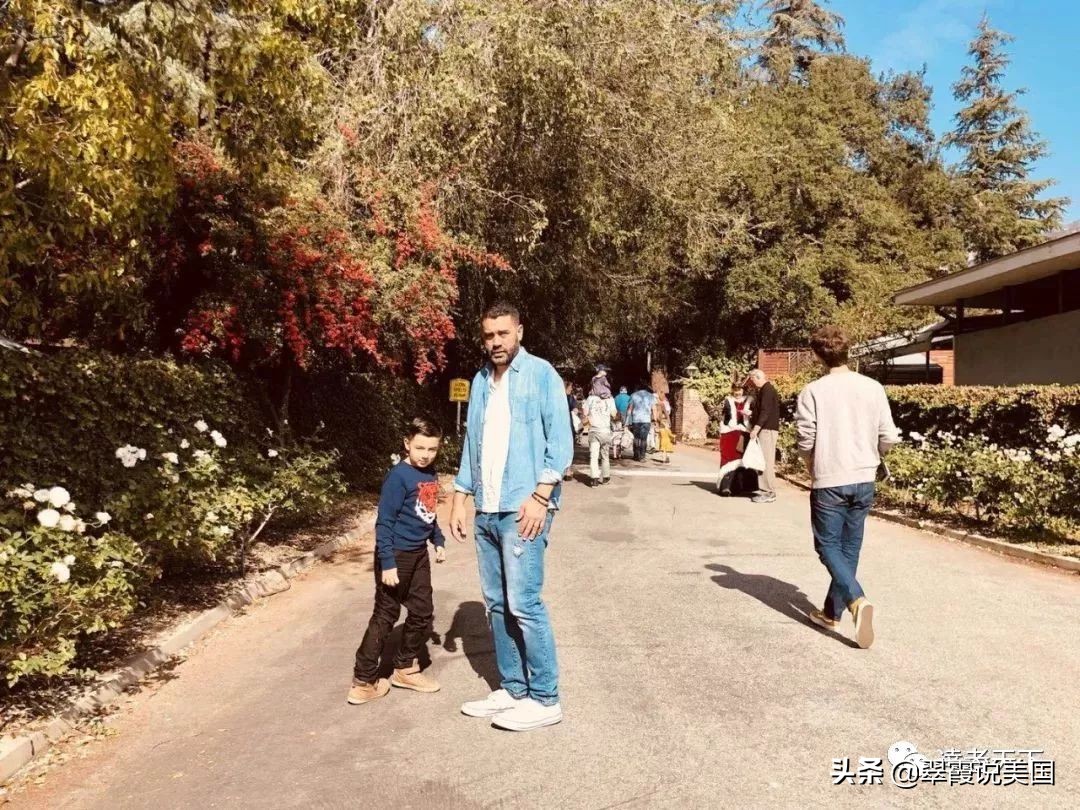 翠霞带你看看洛杉矶的精灵集市