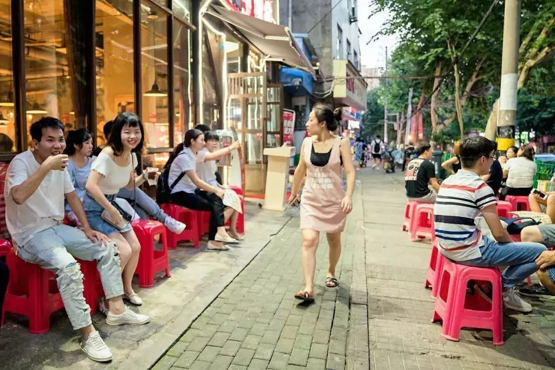 武汉鹿角巷网红店,武汉真正值得去的美食店