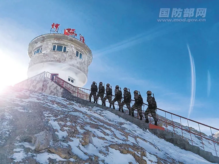 吴京被国家移民管理局纠错!其实,这些哨所也在海拔5000米之上……