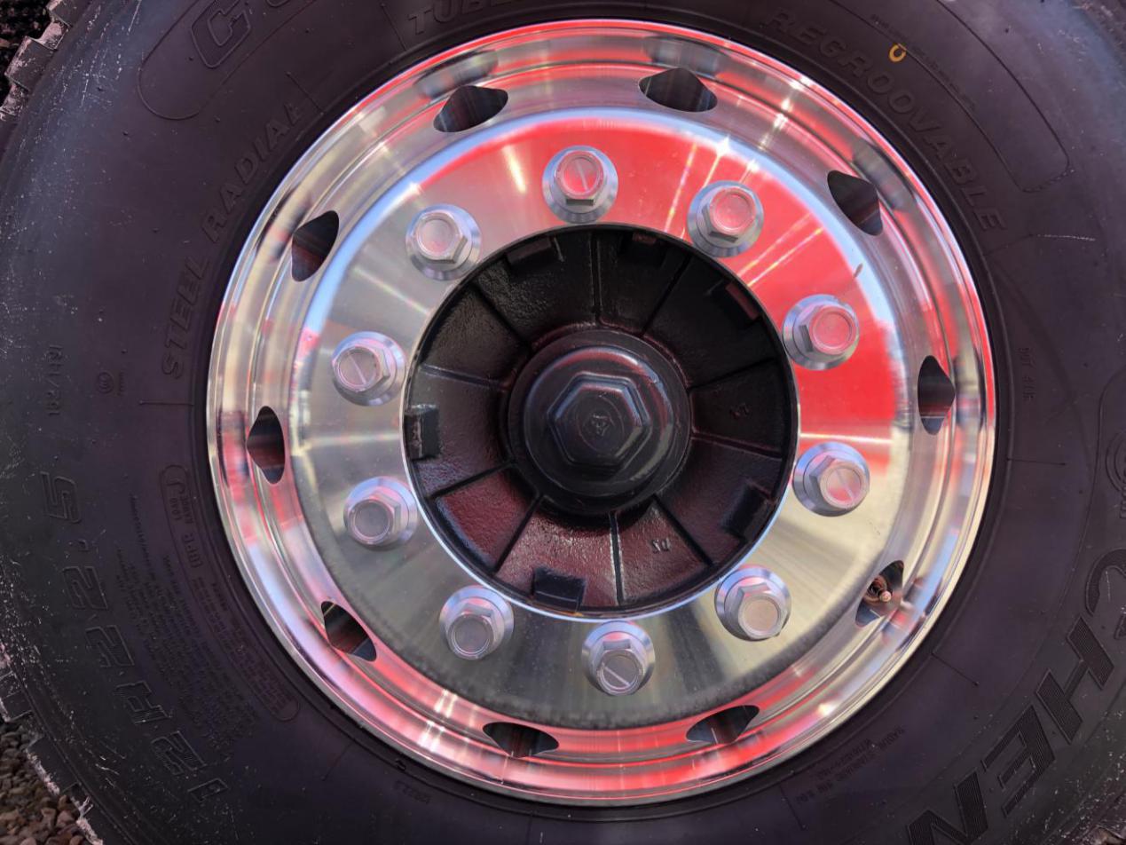 红岩杰狮c6国六版330,上汽国六新车上市