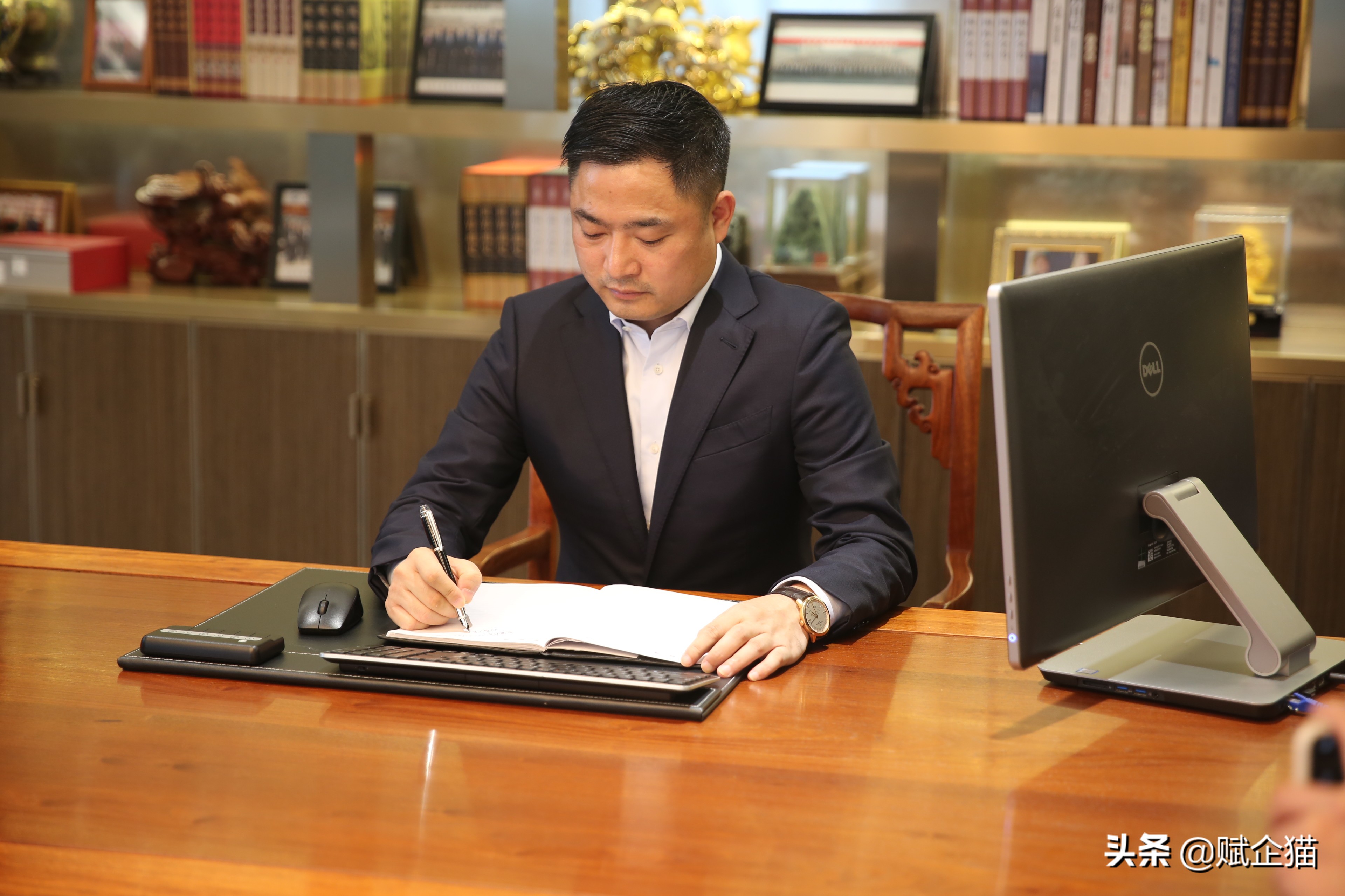 「展怀商风采促家乡发展」平台创始人凌金辉接受怀化日报专访