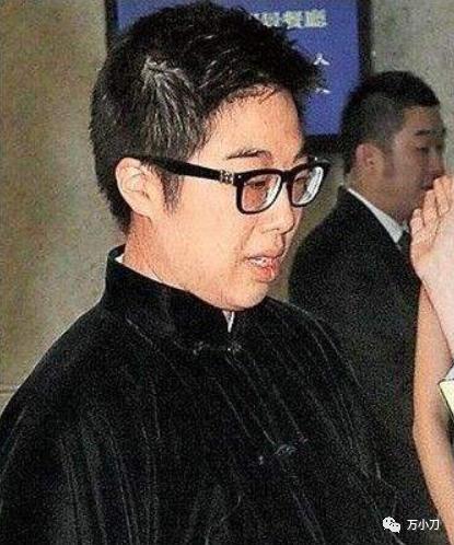 贾静雯和她的干爹,贾静雯女儿的干爹