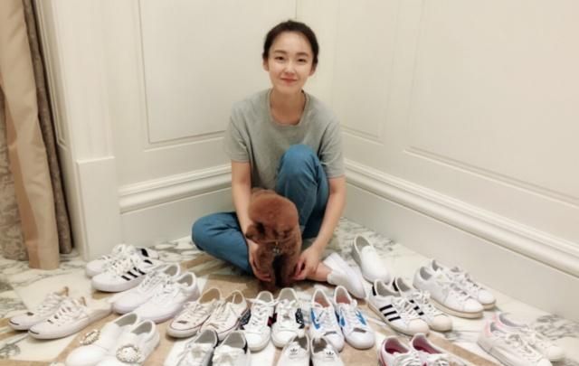 什么女人不宜穿小白鞋,建议女人穿什么小白鞋好看