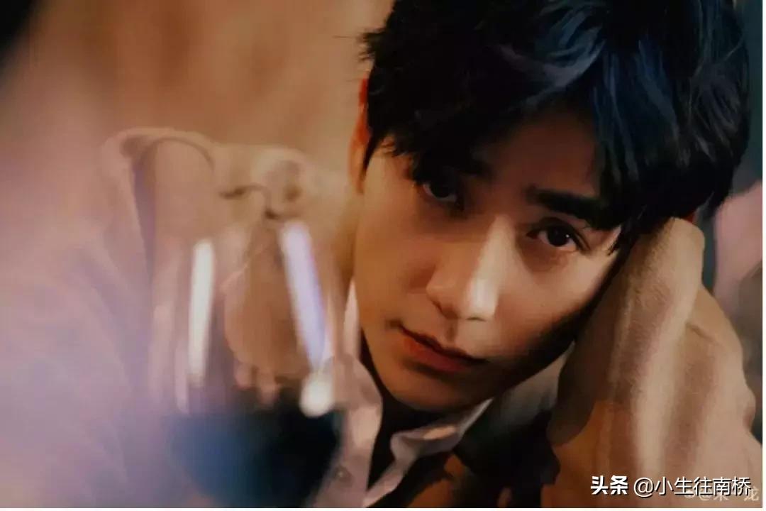 肖战为什么笑得这么好看,肖战笑起来到底有多好看