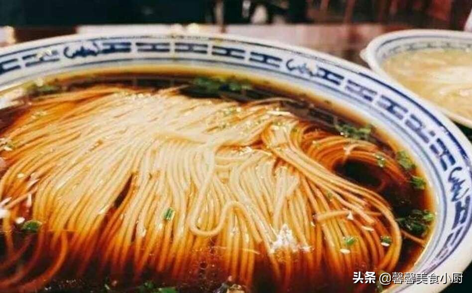 面馆现炒浇头做法,苏州鳝鱼拌面龙须面