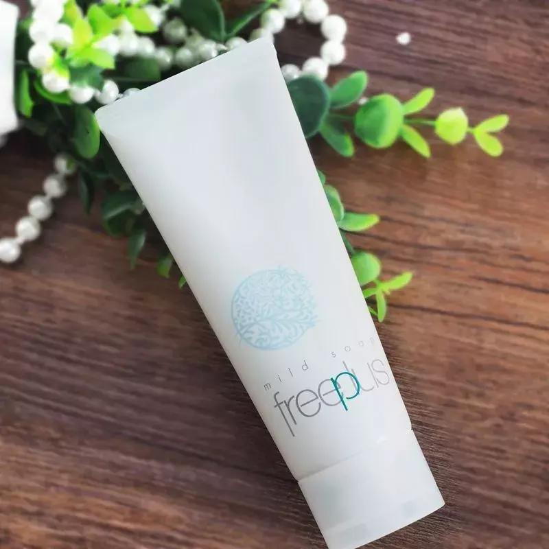 擦脸的凝胶与什么混合比较好用,单用精华好还是面霜好