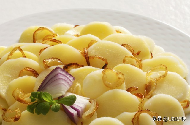 土豆片敷脸的好处真的能祛痘印吗,土豆片敷脸真的可以淡化痘印吗