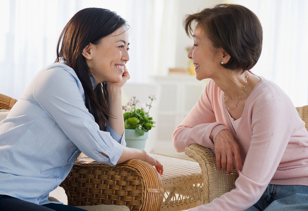 自己舍不得吃舍不得穿，却对子女毫无保留：“抠门”的婆婆是个宝