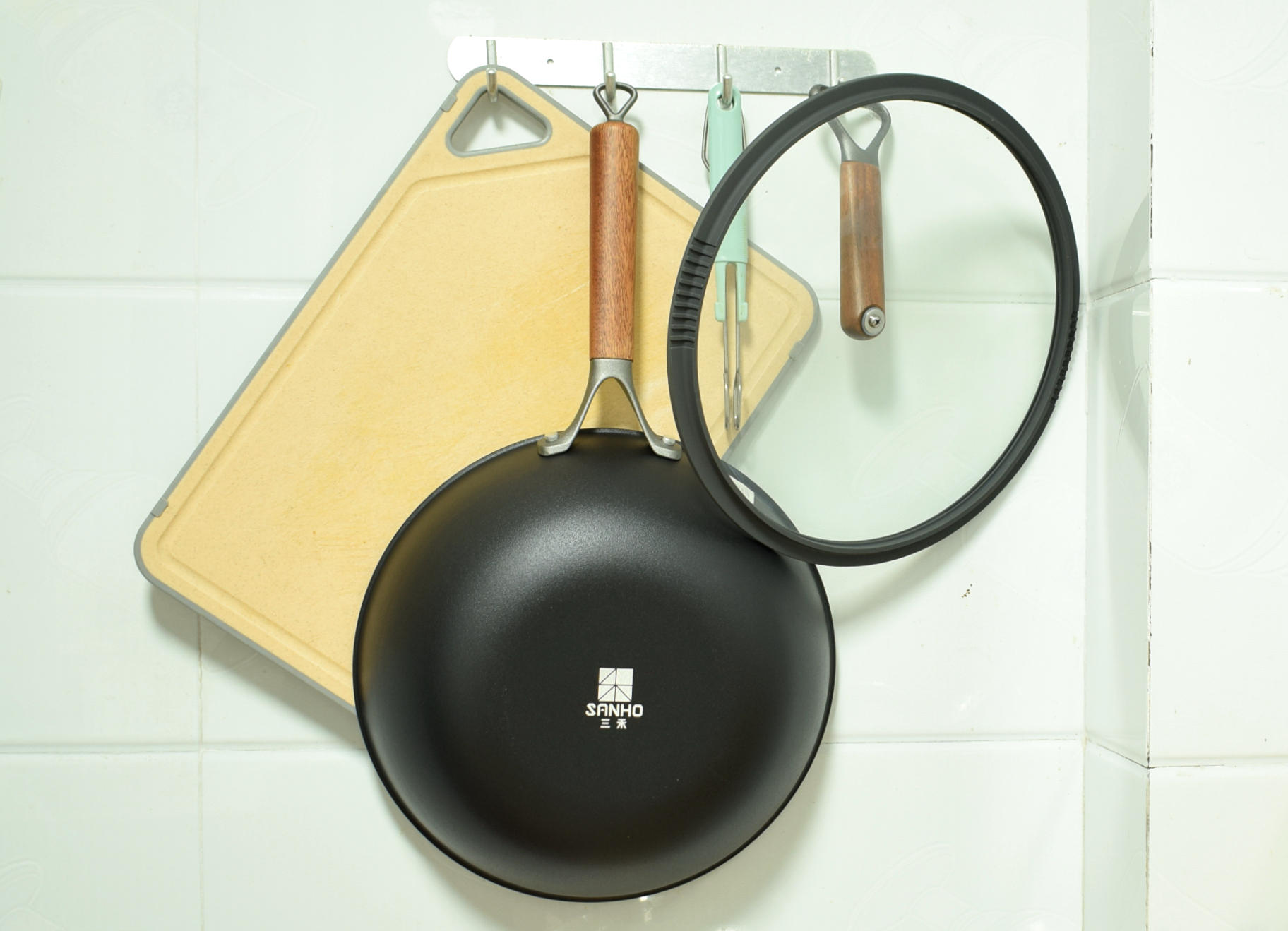 不沾油烟的炒菜锅,最好的炒菜铁锅推荐