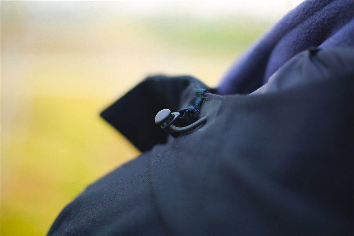 jackwolfskin狼爪男士冲锋衣,狼爪冲锋衣与普通冲锋衣有何区别