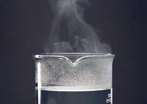 中年人早晨喝温水还是喝蜂蜜水,晨起空腹喝蜂蜜水会得糖尿病吗