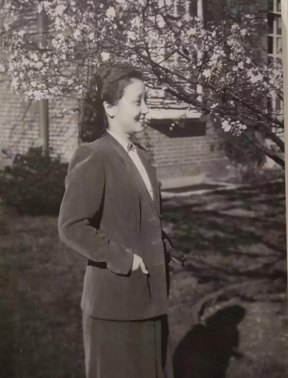 蒋英和钱学森年轻照片,蒋英和钱学森照片