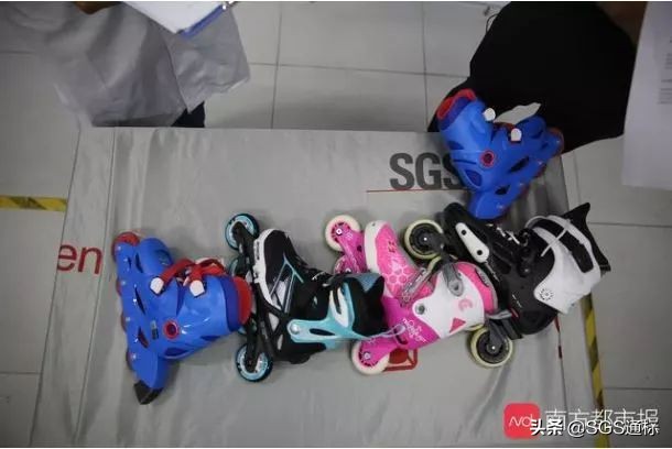 轮滑鞋怎么辨别真假,轮滑鞋是否合格