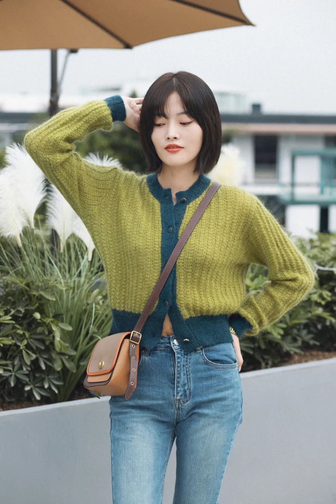 没有什么比羽绒更温暖,同样是温暖感十足的毛衣