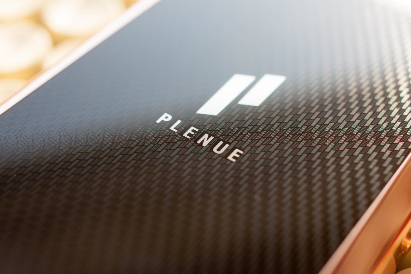 指标爆表的新旗舰声音强悍无敌COWON爱欧迪PL*放播**器