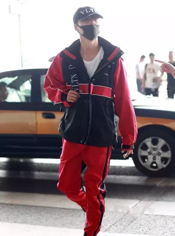 倪妮毛晓彤撞衫,倪妮毛晓彤红毯斗艳