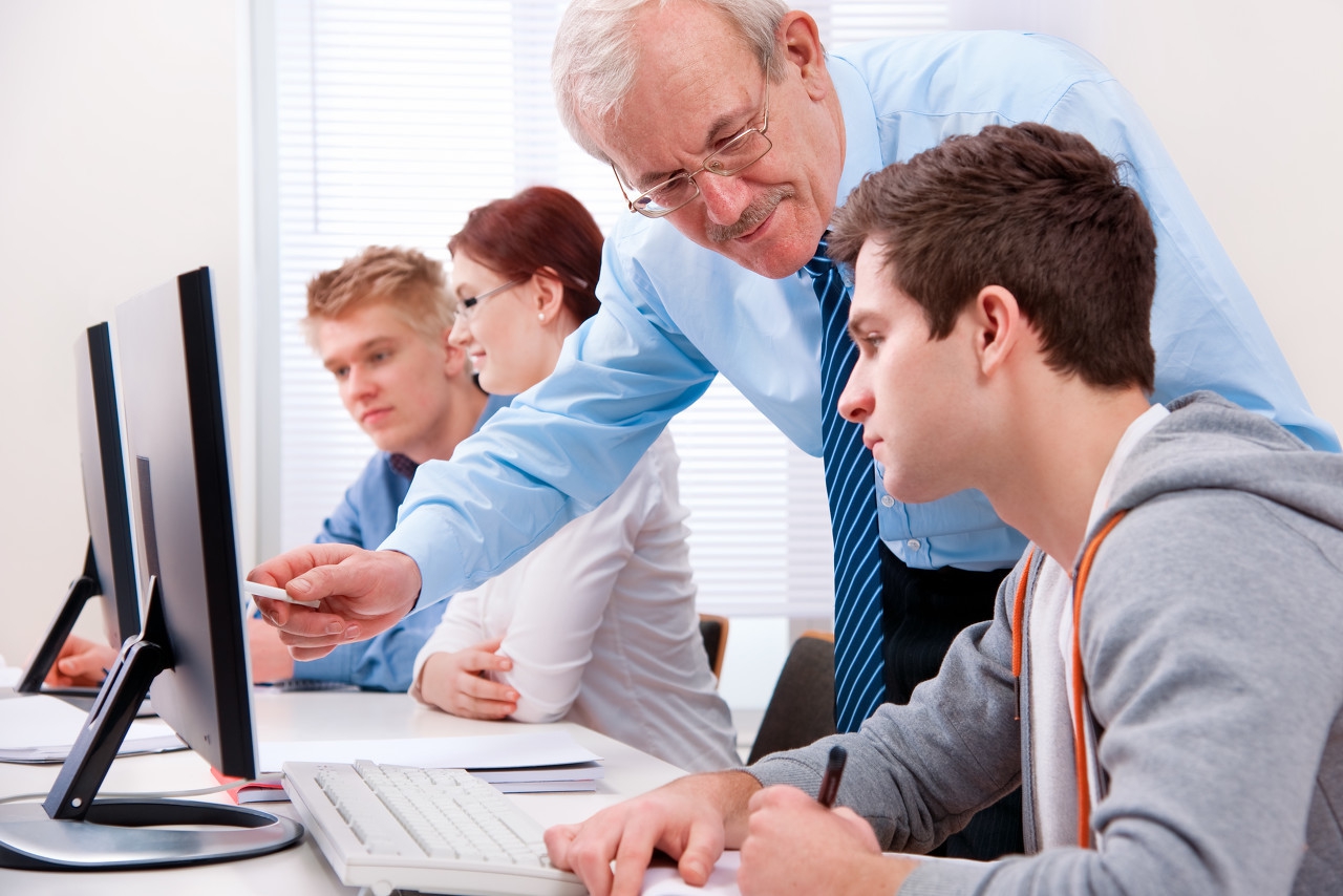 早恋是不是早熟的表现,高中生会出现哪些症状