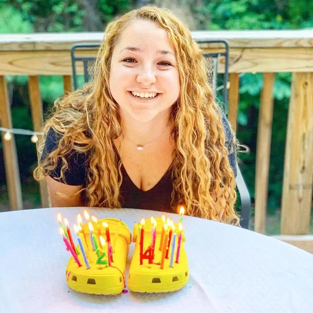 洞洞鞋zara,丑到洞洞鞋