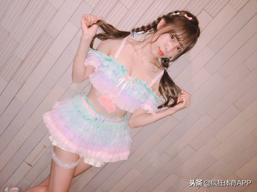 疯狂女神年终大盘点：花色足坛球色怡人各路英豪皆醉倒