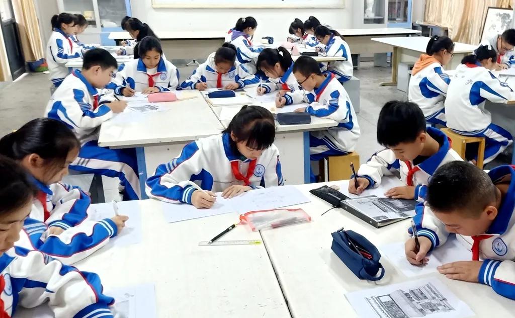 李冰中学都江堰艺术节,都江堰李冰学校文化