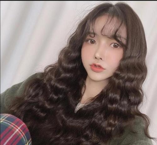 头发护理和免染烫修复护理,头发烫染怎么护理