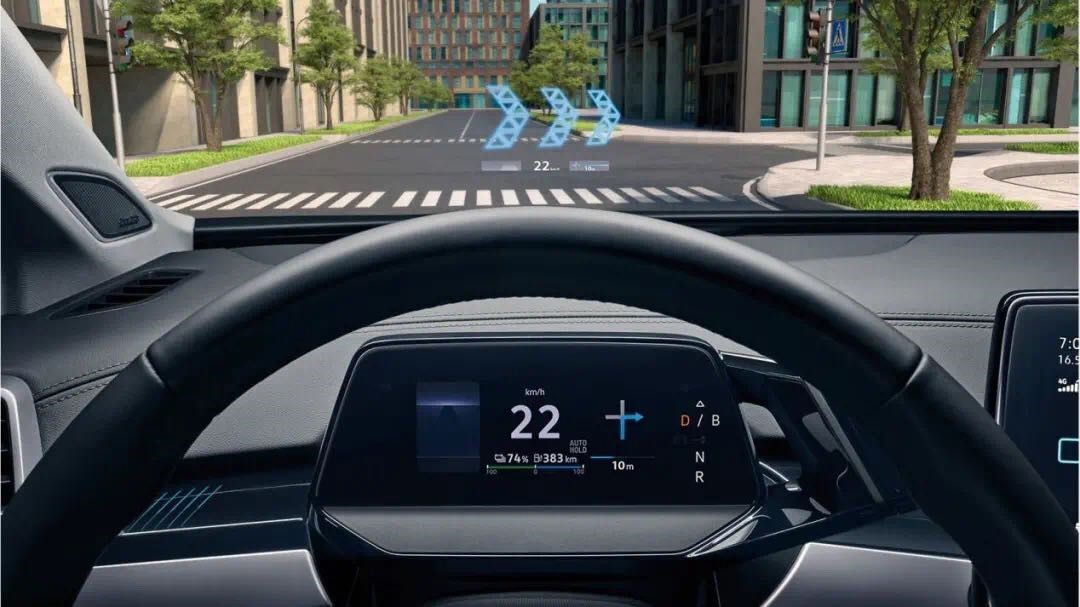 ar-hud增强抬头显示,抬头显示没有定速巡航和智能领航