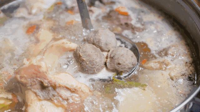 潮汕正宗牛肉丸鲜香可口q弹爆汁,配料最干净的潮汕牛肉丸