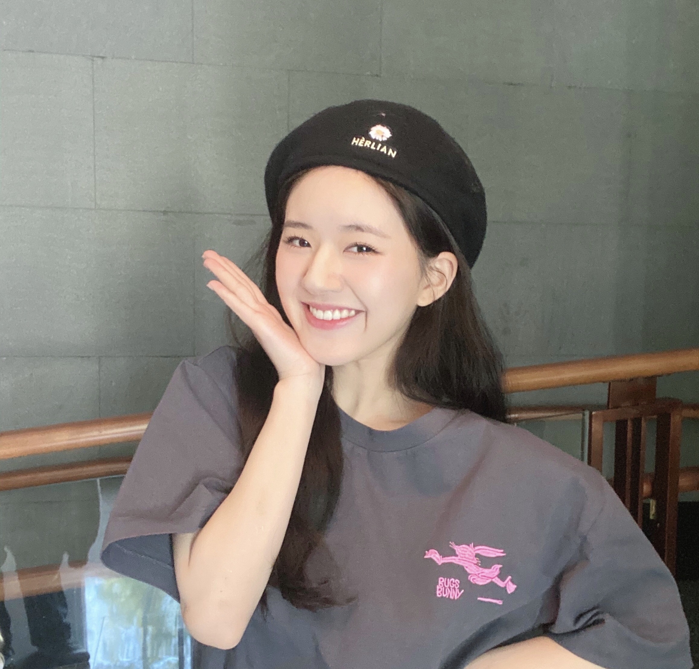 改善毛孔粗大有黑头粉刺爱出油,毛孔粗大粉刺黑头出油刷什么酸