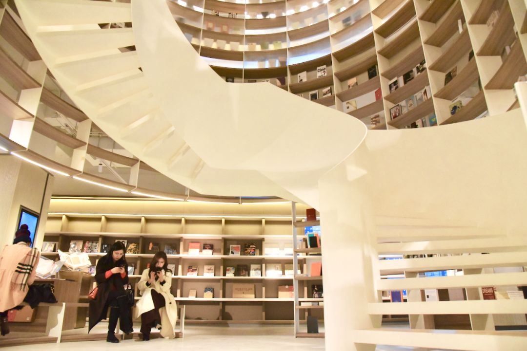 新天地拍摄现场,新天地广场完整视频