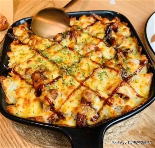 #吃遍大连#披萨的诱惑！一个蕴藏着芝士力量的神物