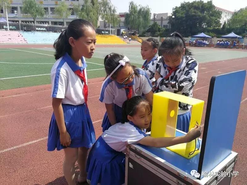 丹青水墨绘童心奇思妙想筑稚梦