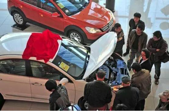 陪十个朋友买了车之后老司机吐血总结买车优惠“四大天条“