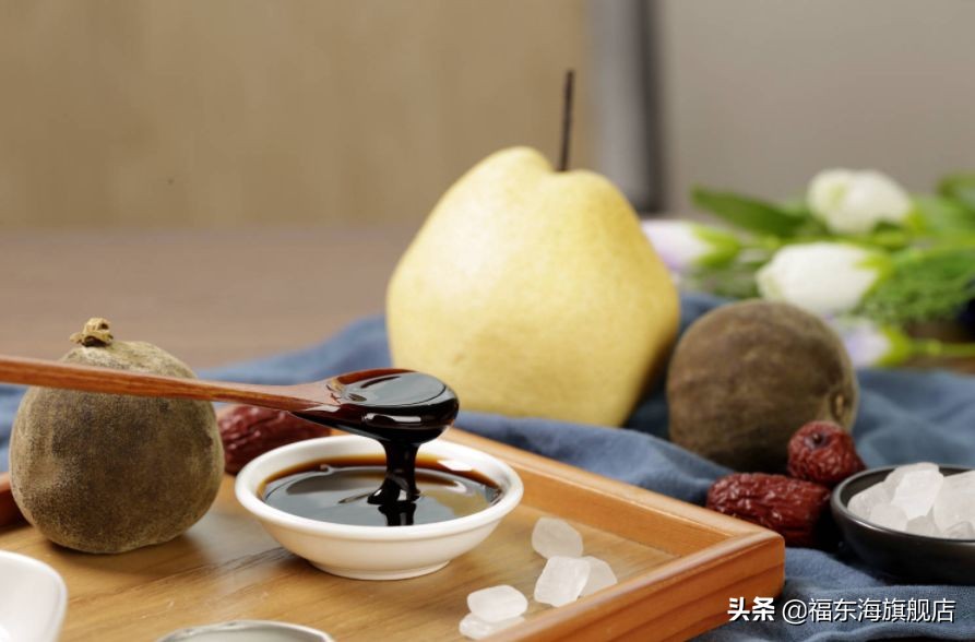 肺火旺痰多咳嗽喉咙干燥,肺部黄痰总咳不干净吃什么药