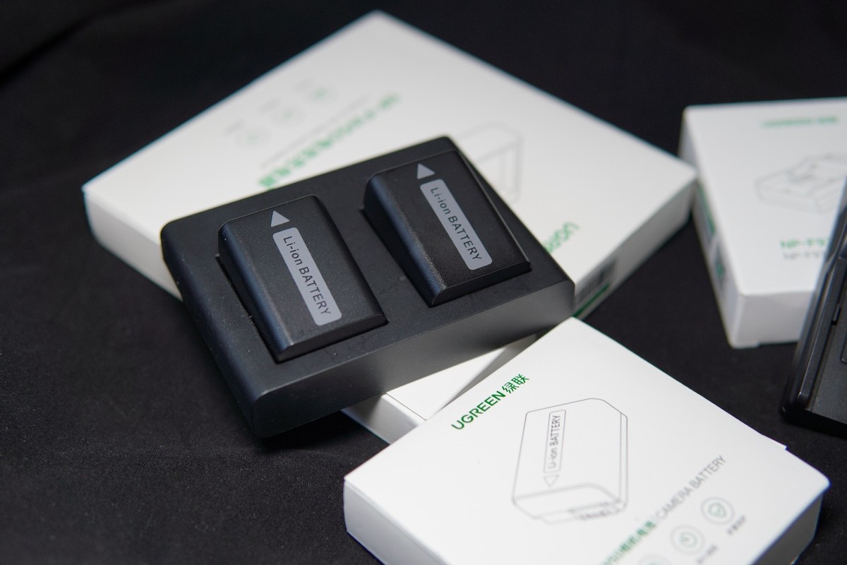 聊聊近两个月里我给新买的索尼6400搭配的那些配件