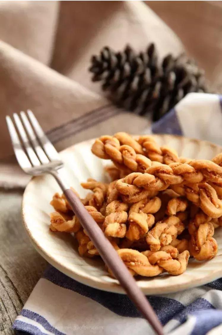 低分美食|放糖不要钱,扒一扒那些甜到忧伤的“特色美食”