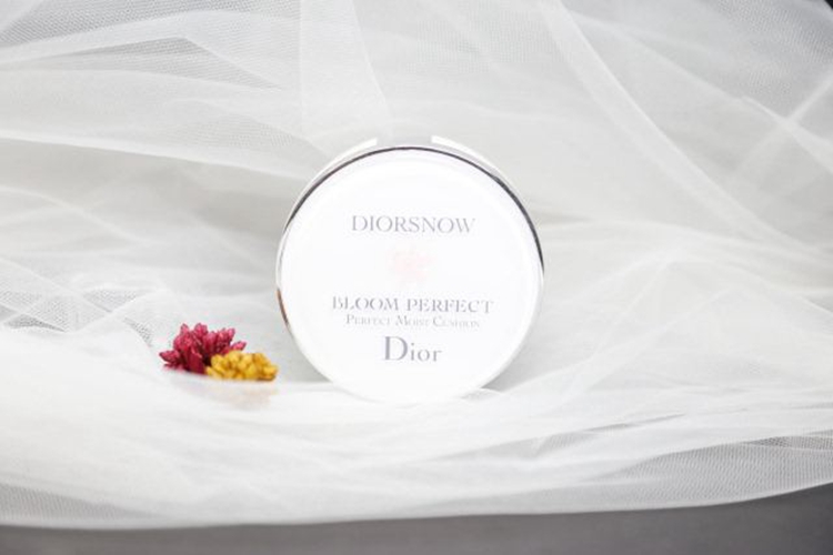 2019圣罗兰所有气垫测评,比较好用的气垫圣罗兰