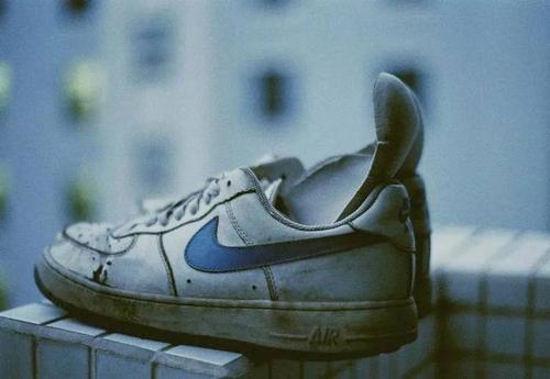 鞋子穿久了有股臭味怎么办,鞋子发臭最有效的克星