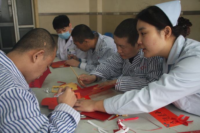 家有精神分裂症病人怎么办,家有精神分裂症患者怎么办