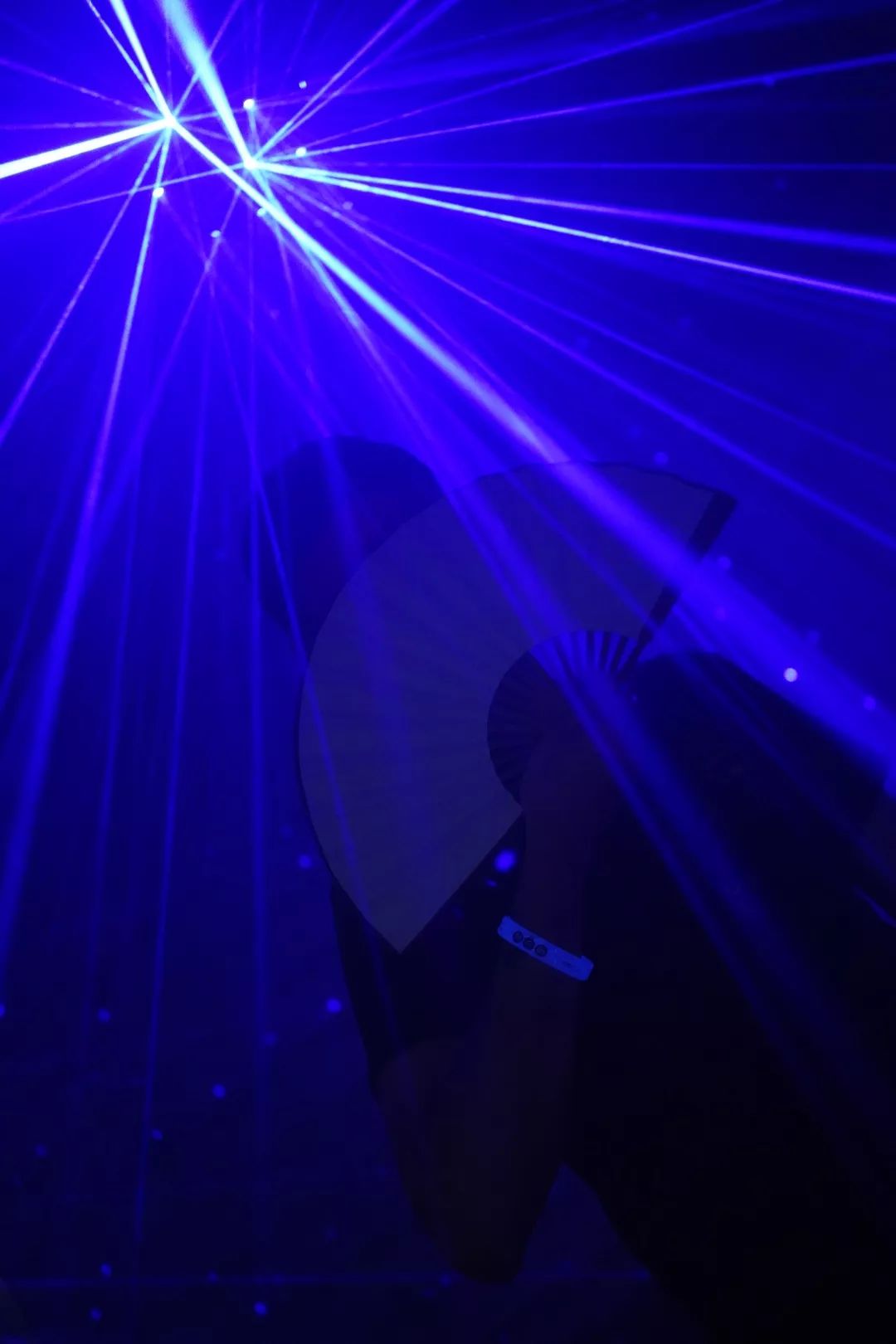 当心断缆警示标志,断片前有什么预警