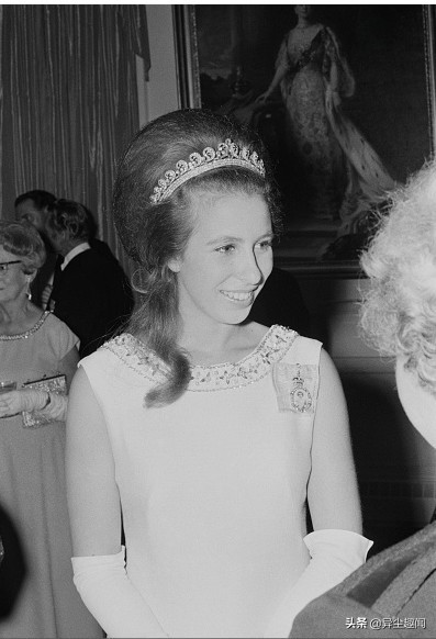 英国王室的所有珠宝,英国王室的王室珠宝