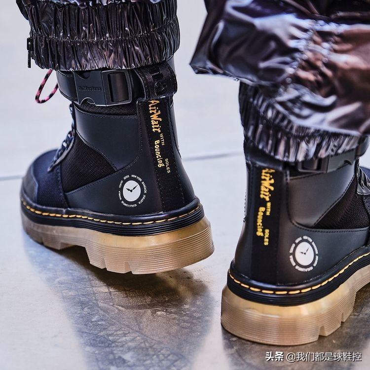 drmartensatmos鑱斿悕,dr.martens鑱斿悕supreme铔涚綉