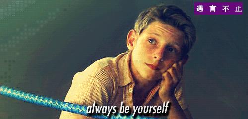 乔治穿芭蕾被嘲讽性别刻板印象,乔治小王子跳芭蕾视频