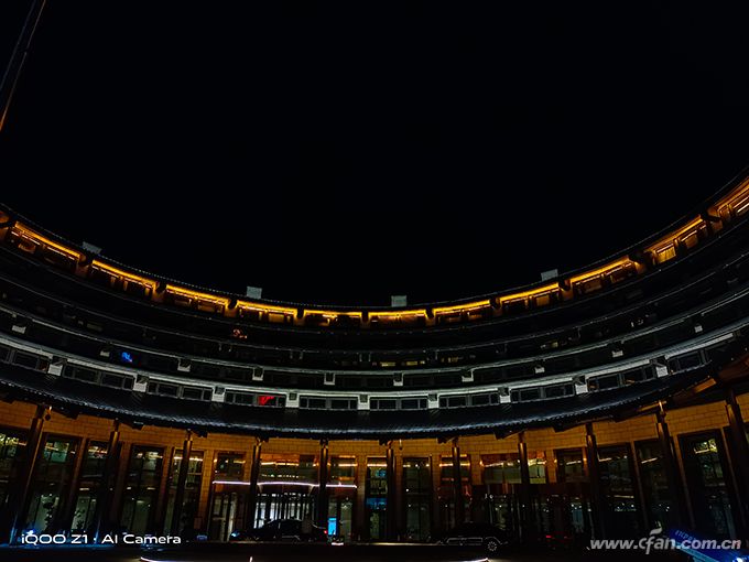 iqooz1天玑1000是骁龙多少,iqooz1全面评测首发天玑1000plus