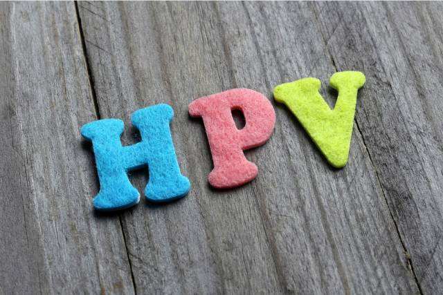 22岁女孩感染hpv几率高吗,12岁女童得hpv正常吗