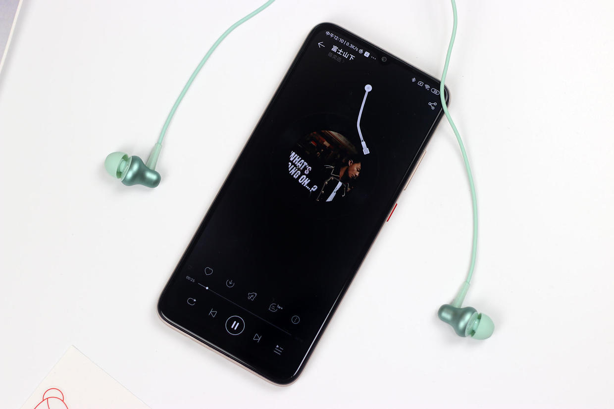 万魔真pro耳机,airpodspro和万魔蓝牙耳机哪个好