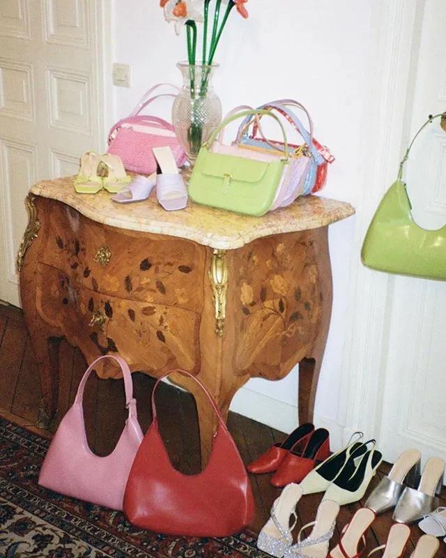 钟楚曦宋妍霏对比照,宋妍霏钟楚曦时尚搭配