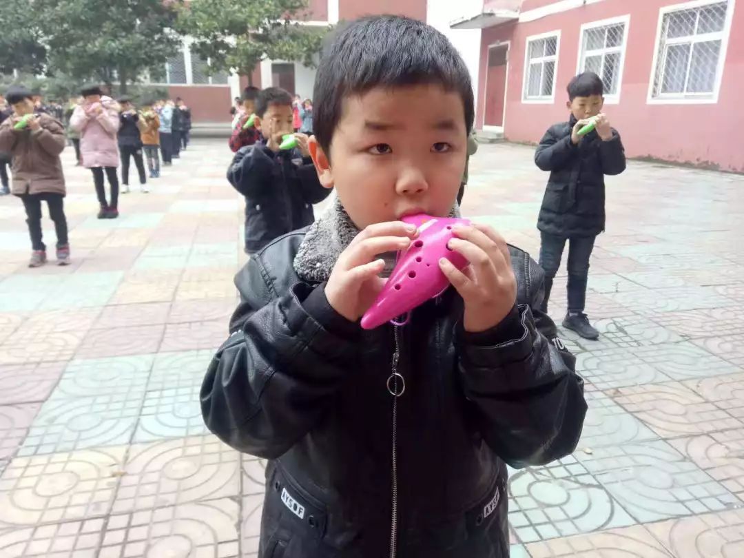 童本课程添异彩,爱润童心也许这是最后的胜利