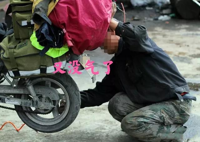 摩托车轮胎扎胎怎么补救最好,摩托后胎总是扎胎