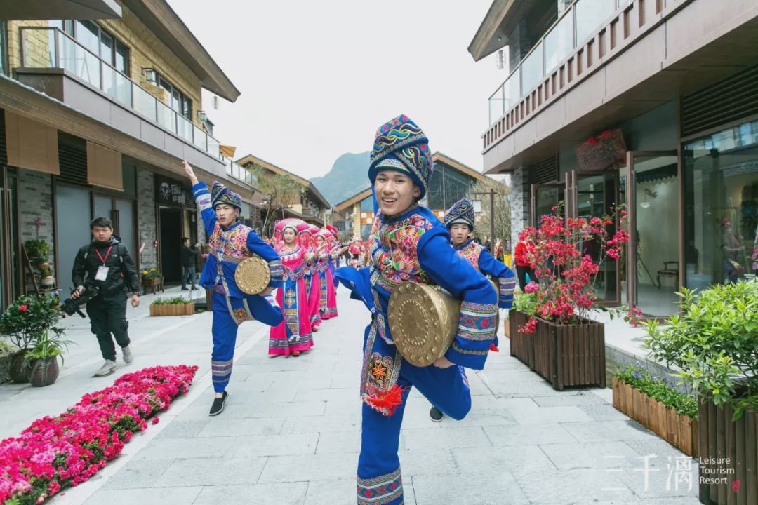 柳州周边迅速蹿红的江枫船屋别墅!天空之境简直美绝了